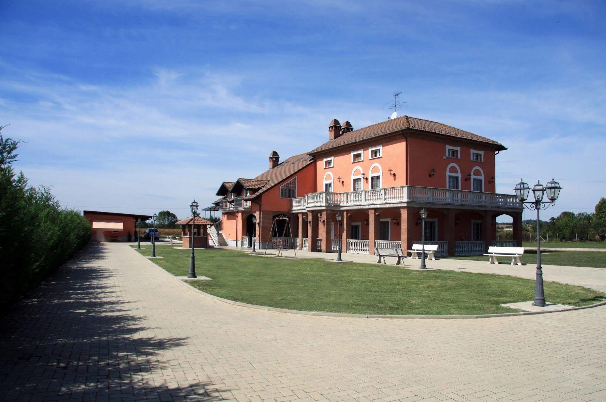 Villa Sassi Ac Alessandria Eksteriør bilde